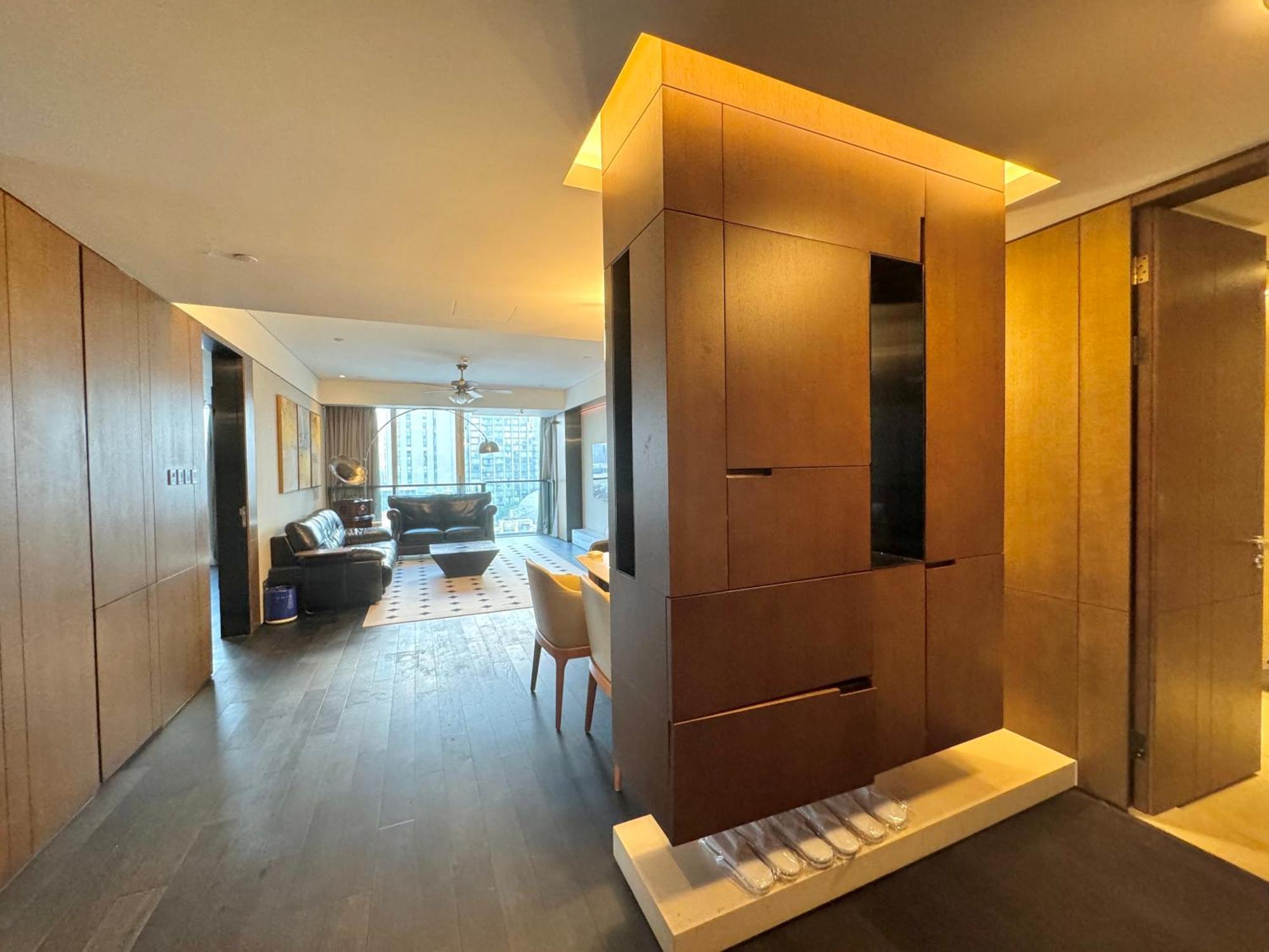 Zhome-luxury Three-bedroom Suite-near The Bund Apartment Shanghai