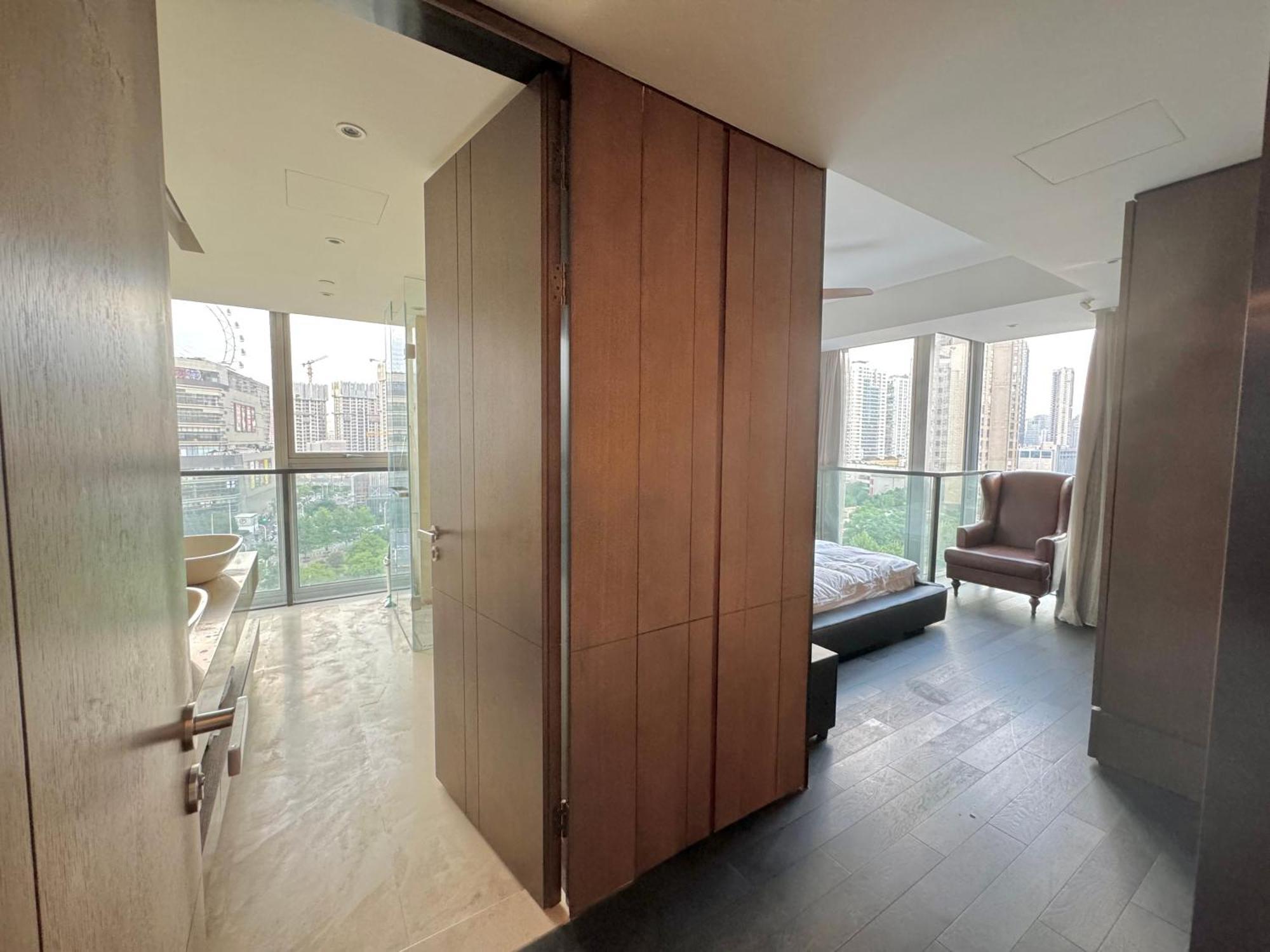 Apartment Zhome-luxury Three-bedroom Suite-near The Bund *