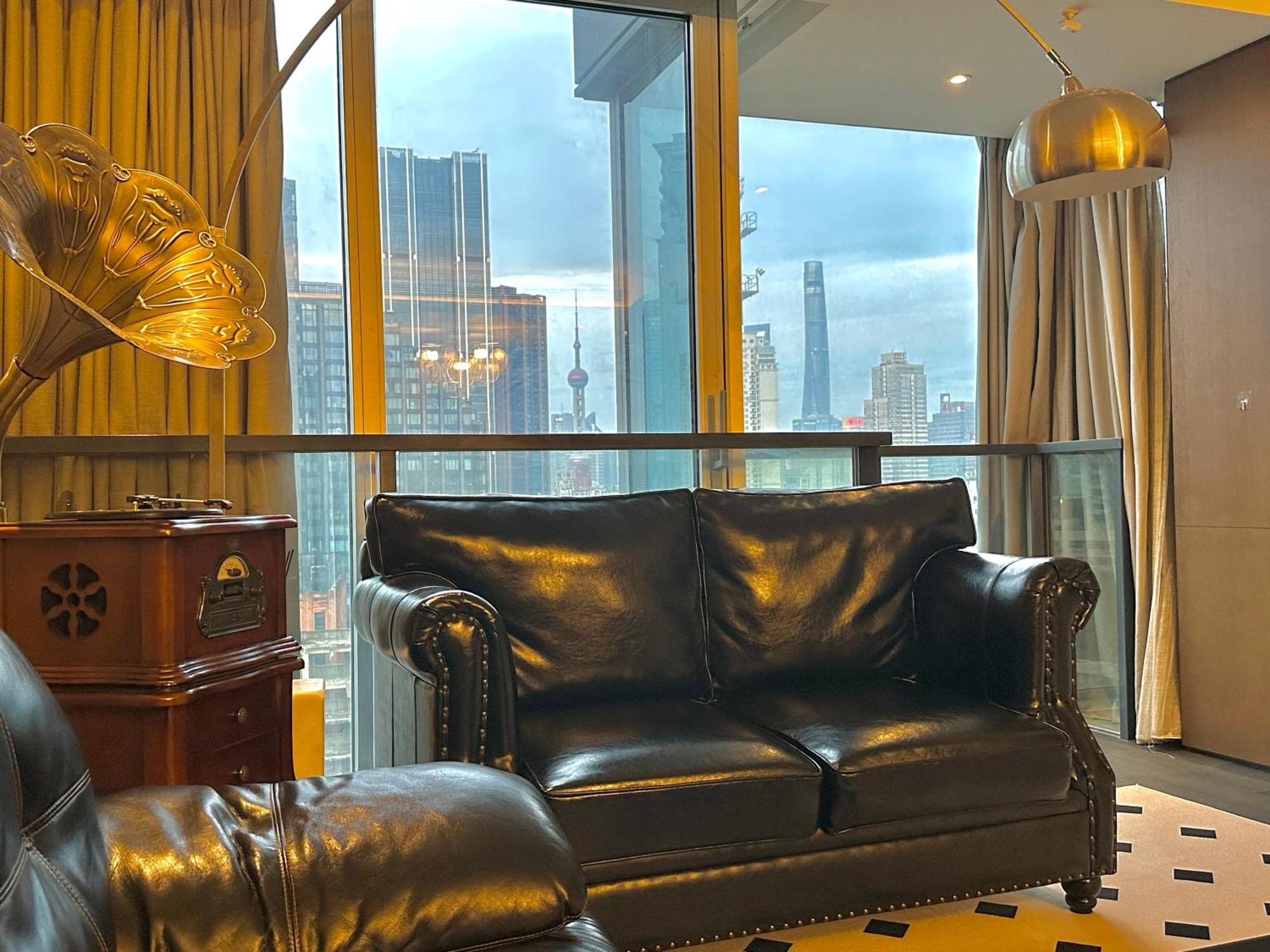 Zhome-luxury Three-bedroom Suite-near The Bund Apartment Shanghai