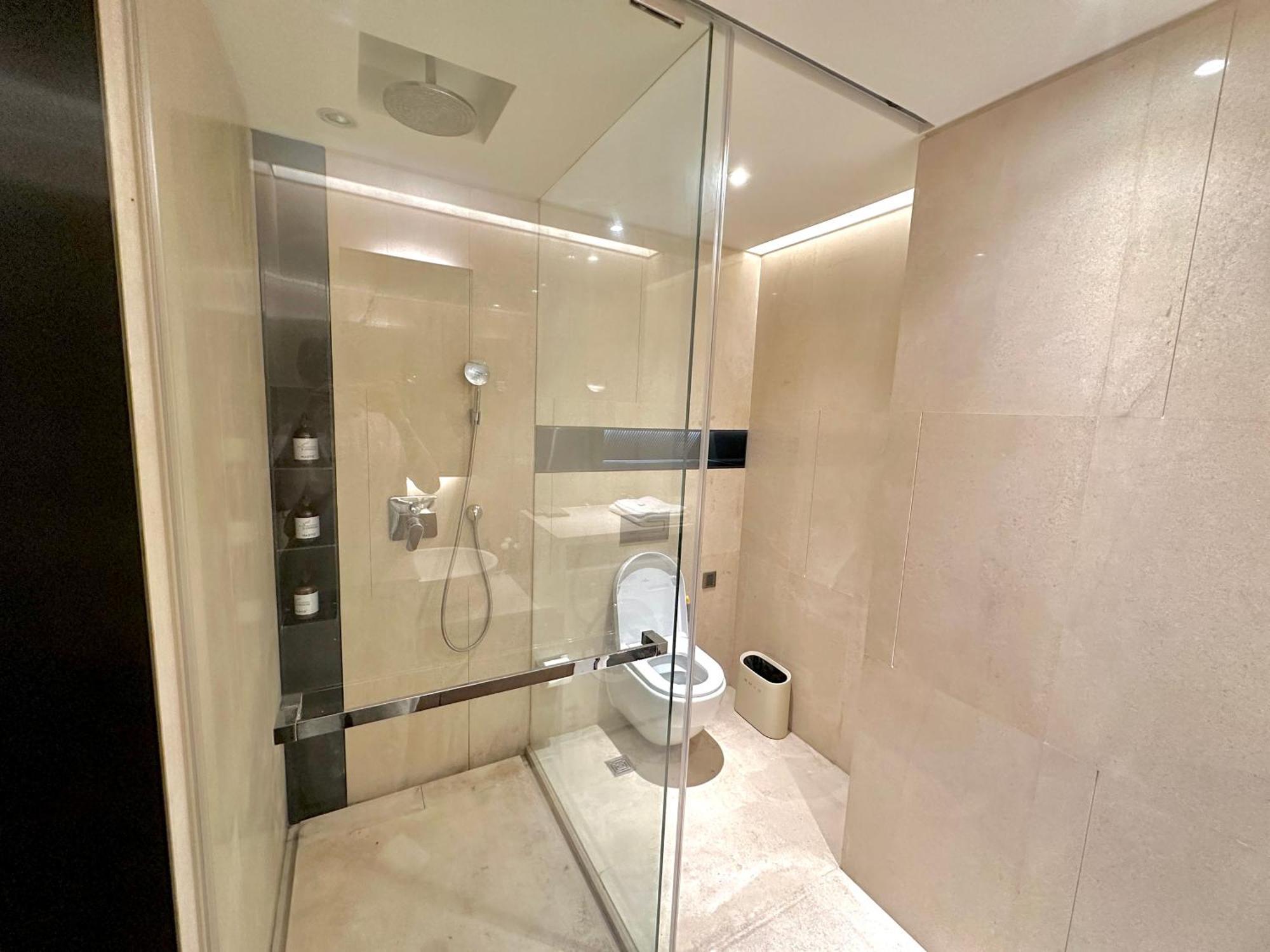 Zhome-luxury Three-bedroom Suite-near The Bund Shanghai