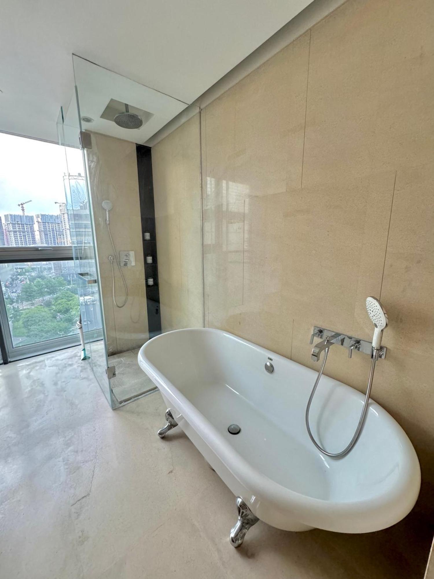 Zhome-luxury Three-bedroom Suite-near The Bund