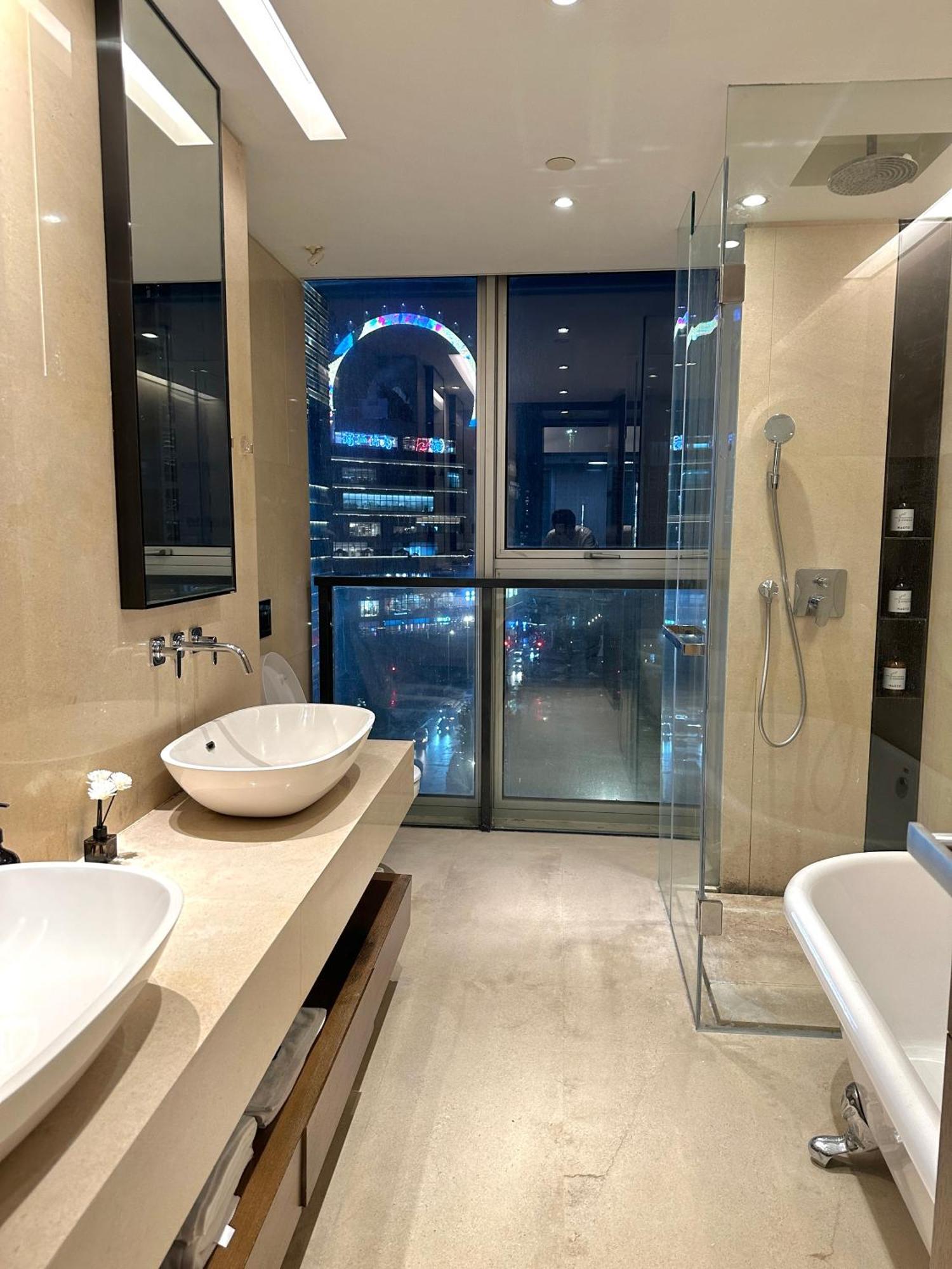 Apartment Zhome-luxury Three-bedroom Suite-near The Bund *