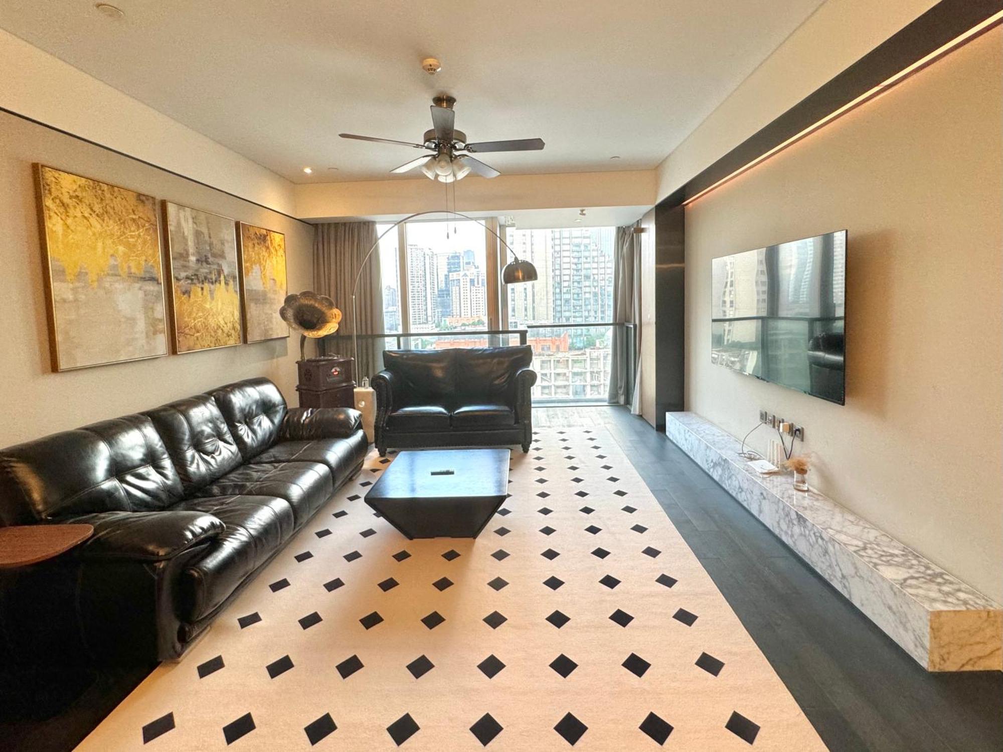 Zhome-luxury Three-bedroom Suite-near The Bund Shanghai