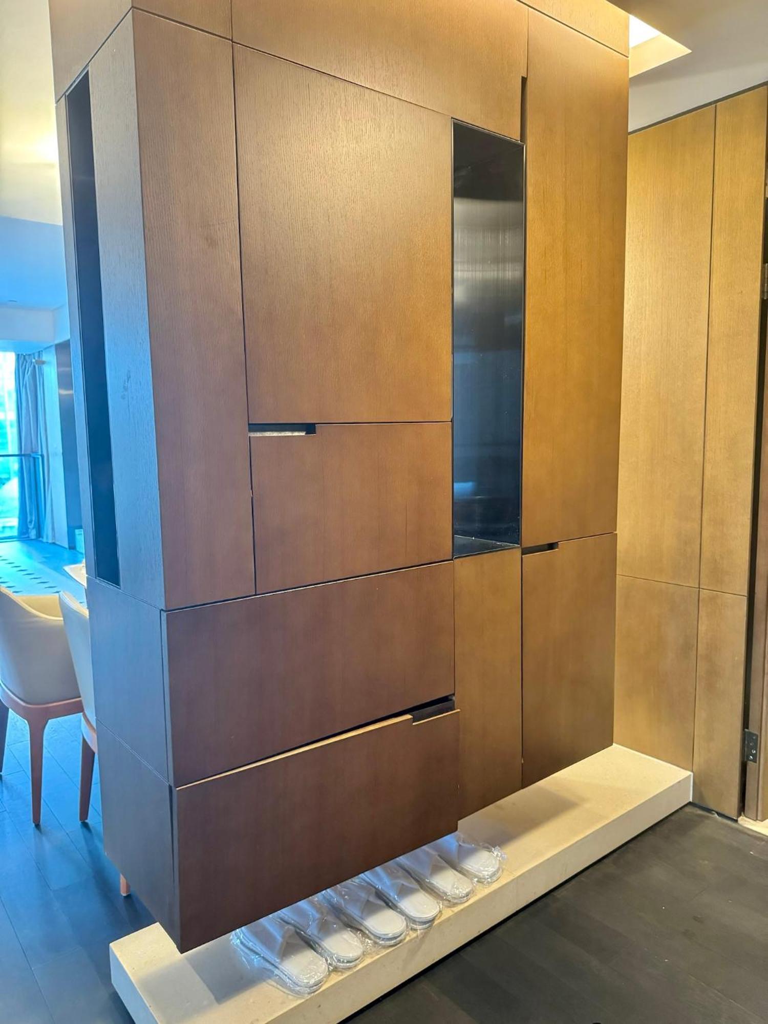Zhome-luxury Three-bedroom Suite-near The Bund Apartment *