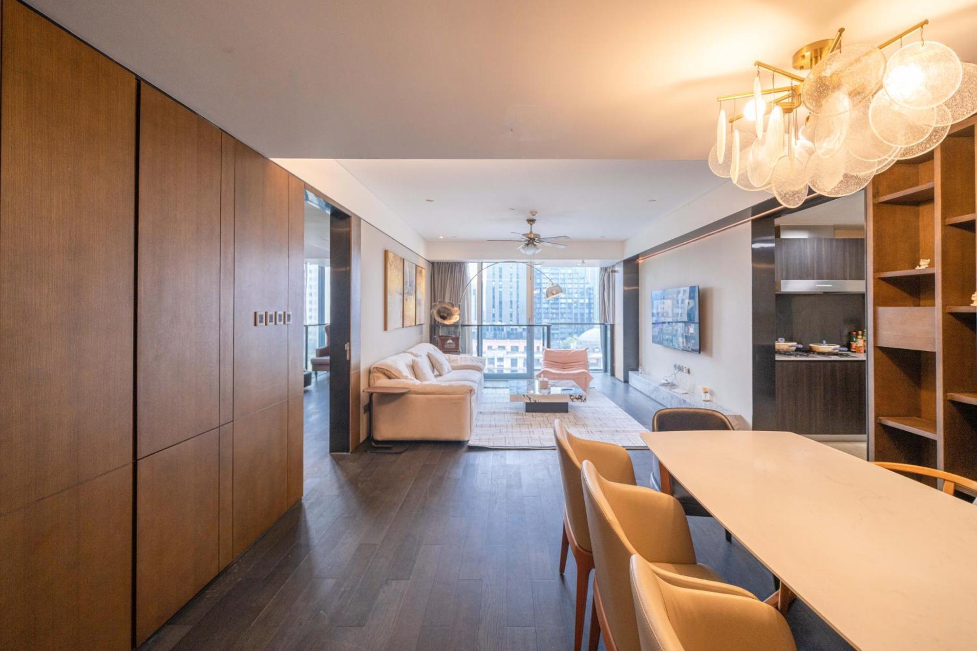 Zhome-luxury Three-bedroom Suite-near The Bund Shanghai