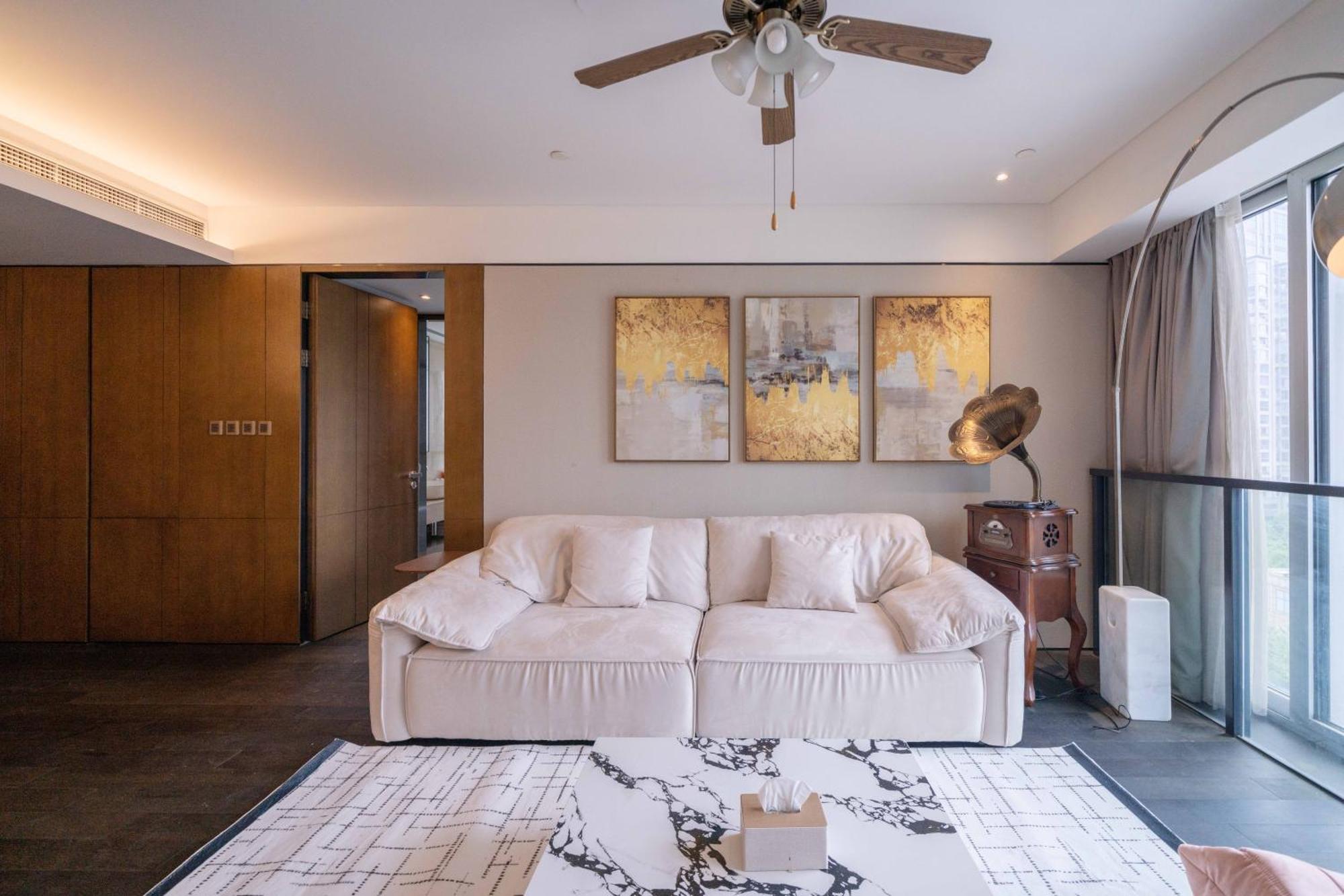 Zhome-luxury Three-bedroom Suite-near The Bund Shanghai